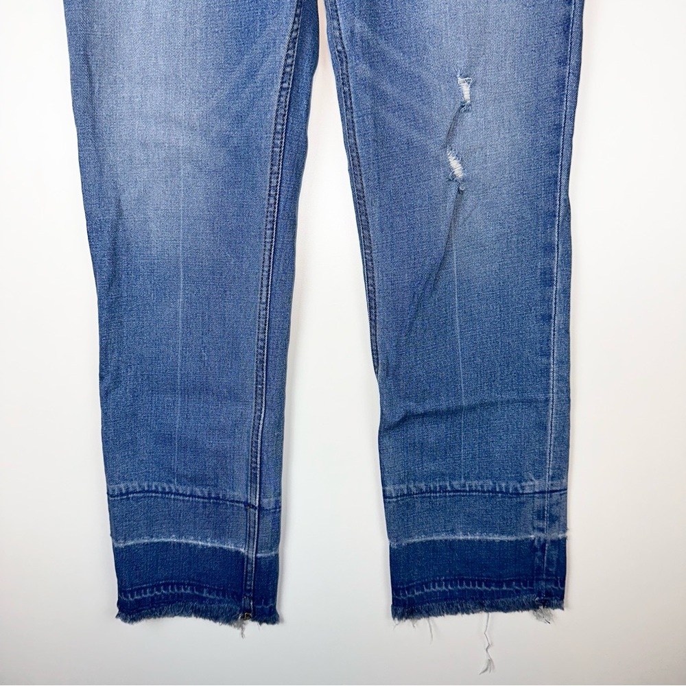 A&F Curve Love Ultra High Rise Ankle Straight in Medium Blue Wash 26 - Picture 5 of 11